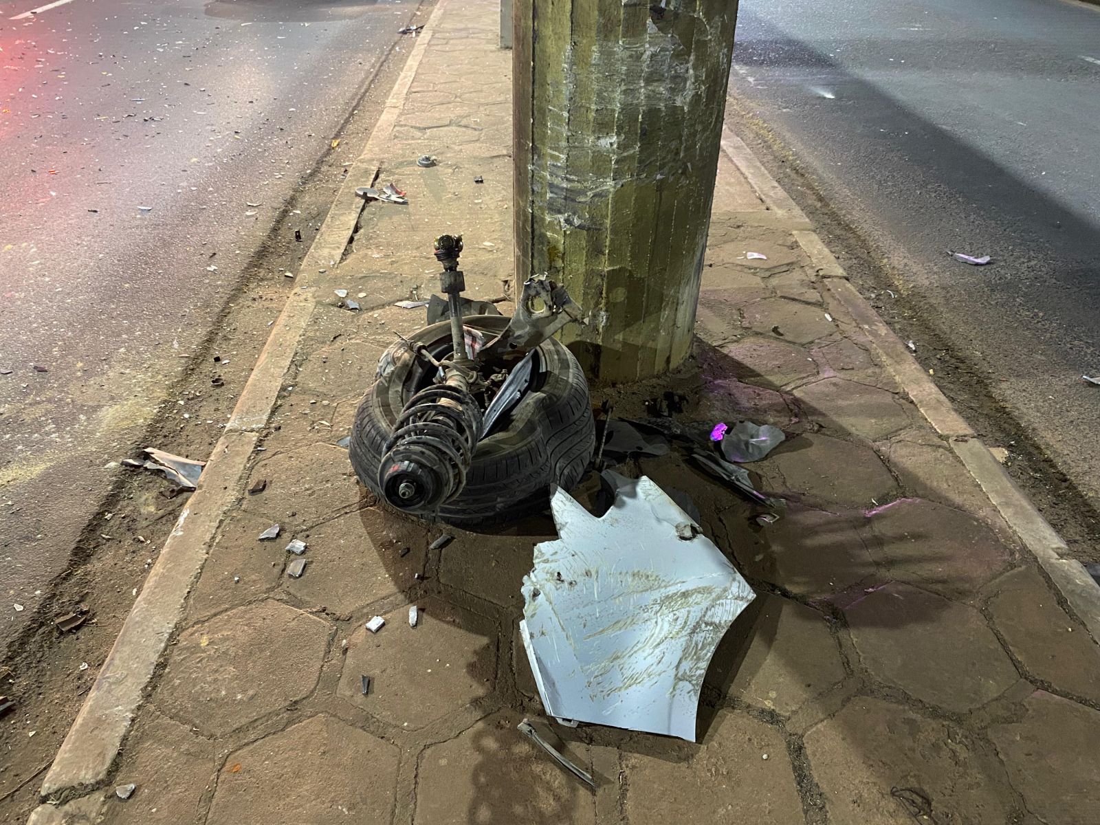 Foto: Flavio Fernandes/Araraquara Agora/Roda Dianteira Do Carro